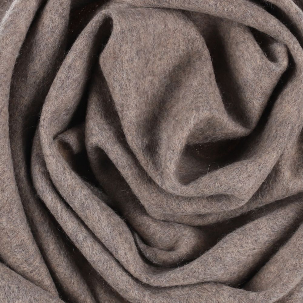 Cachecol cinzento-bege de 100% cashmere para mulher Paris (2)
